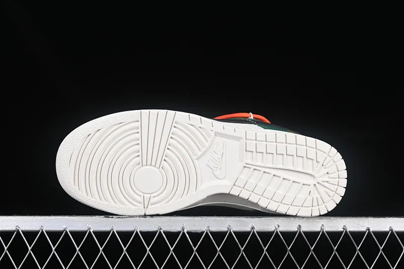 All categories Nk SB Dunk series Nk SB Dunk Low low-top sneakers Nk Dunk Low "Year of the Dragon" Year of the Dragon limited theme SB low-top casual sneakers DJ6188-100